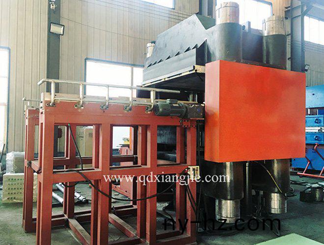 西(xi)班牙(ya) 訂(ding)購(gòu) 立柱(zhu)式(shi)實(shí)(shi)心(xin)胎(tai)硫(liu)化(hua)機(jī)(ji)